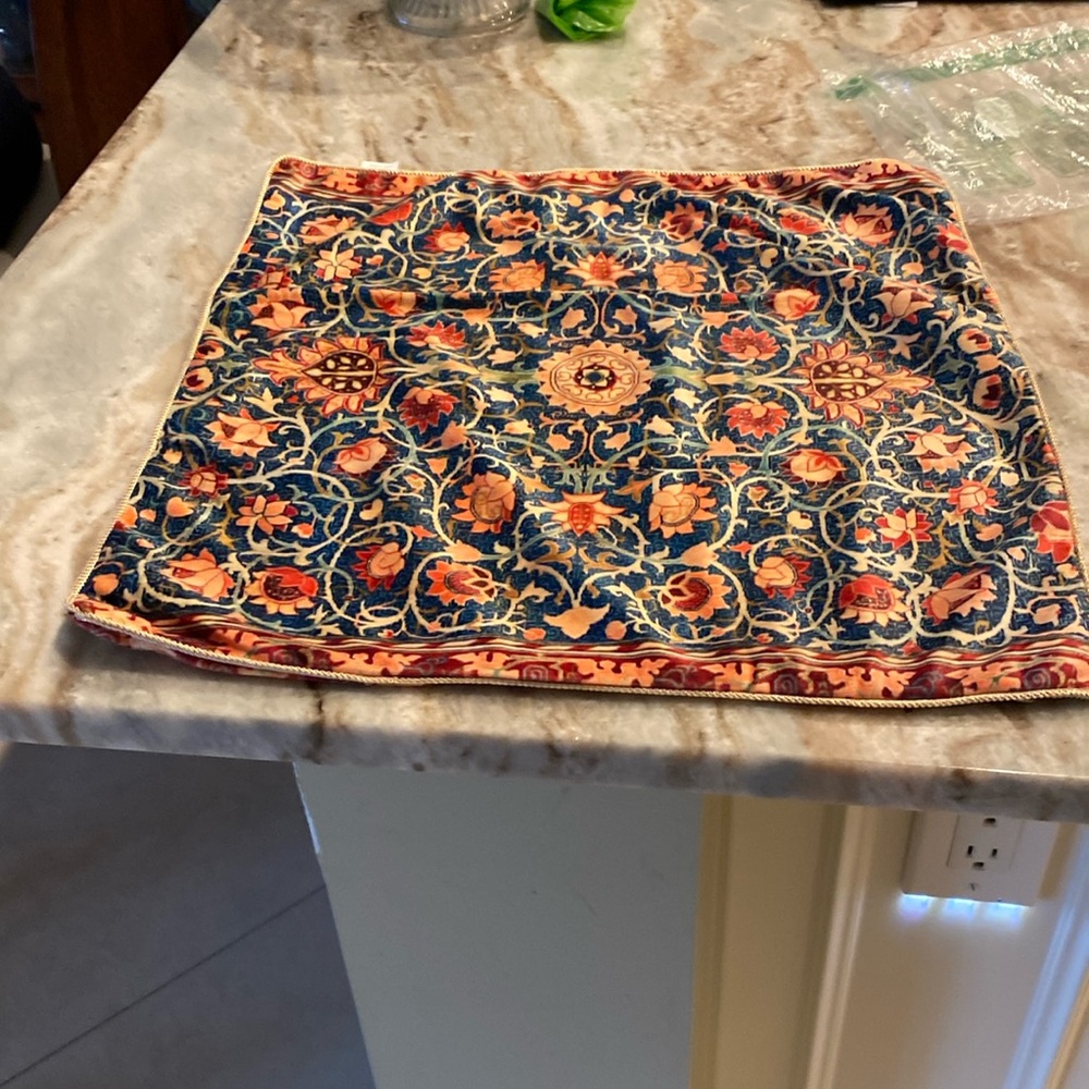 Yonzaishe pillow case
